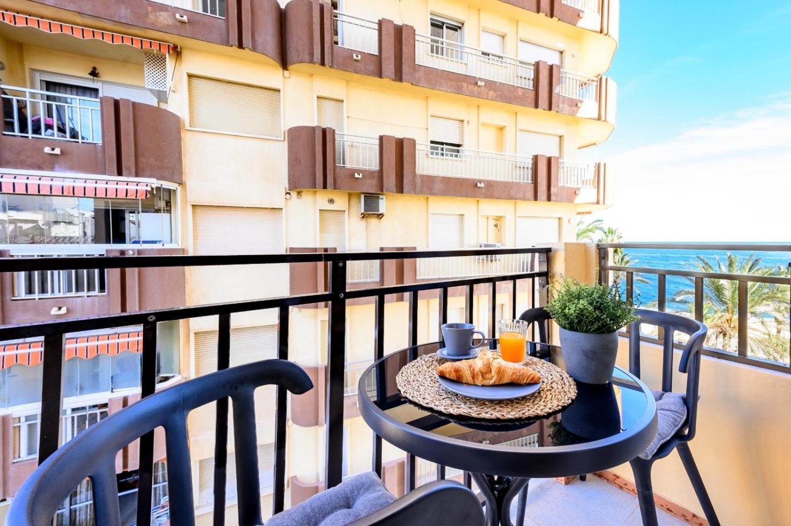 El Yate In Front Of The Sea By 10Tosea Διαμέρισμα Fuengirola Εξωτερικό φωτογραφία